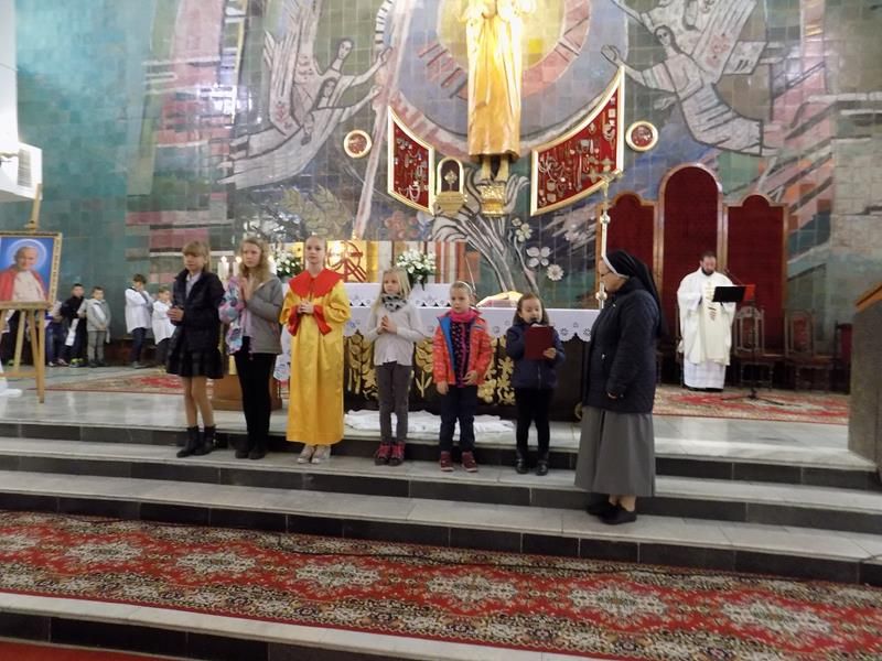 Siedlce: Dzień Papieski w Parafii i Szkole